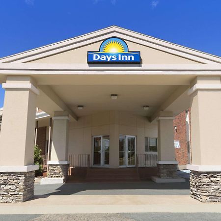 Days Inn By Wyndham Bridgewater Conference Center Extérieur photo